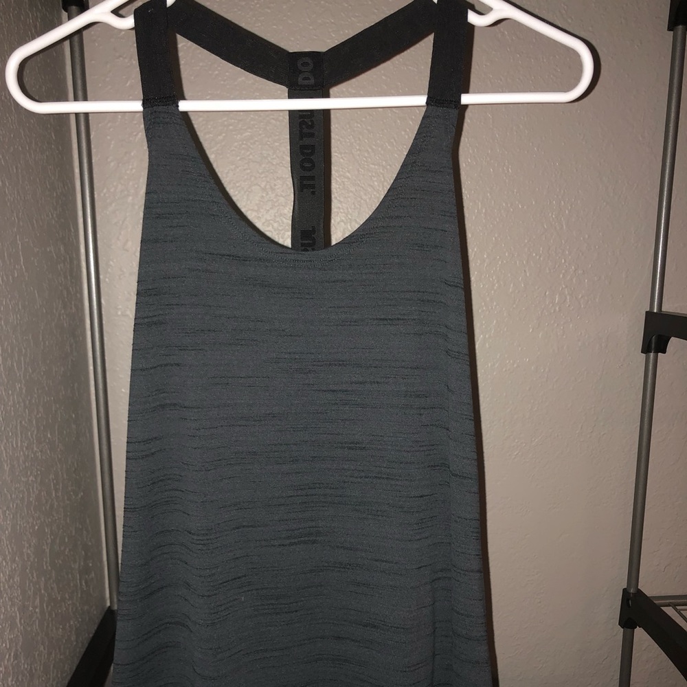 nike tank